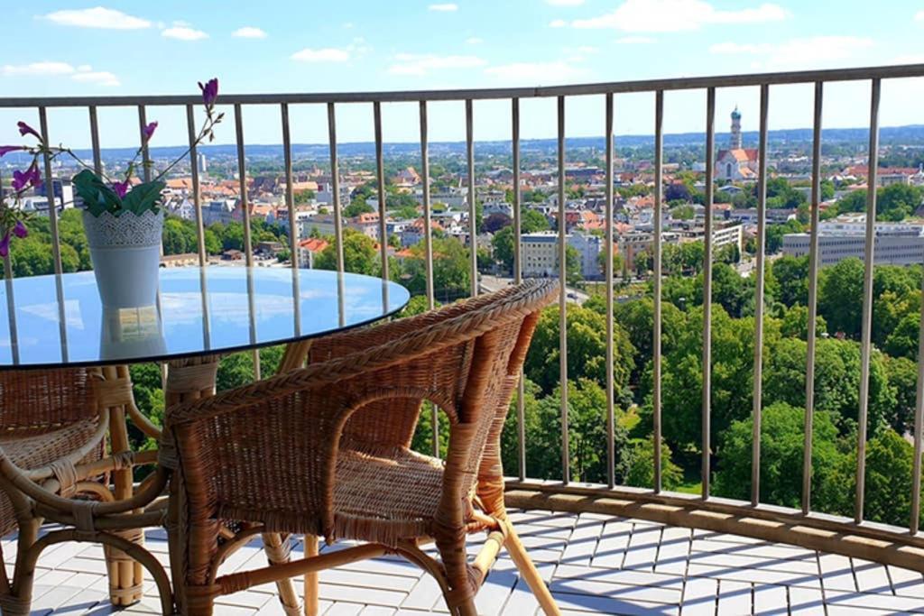 Suite-Xxi City View Hotelturm Аугсбург Экстерьер фото