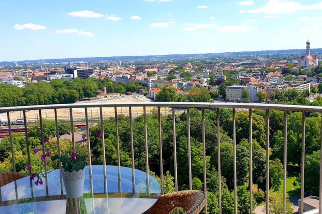 Suite-Xxi City View Hotelturm Аугсбург Экстерьер фото